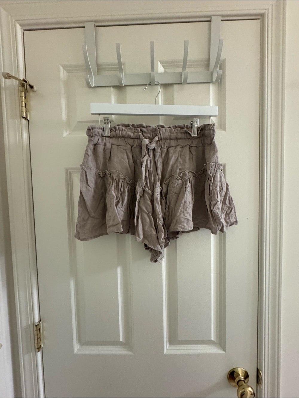 Rewash Taupe Ruffle Tie-Waist Shorts